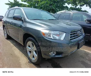 Toyota Highlander 2010 Gray
