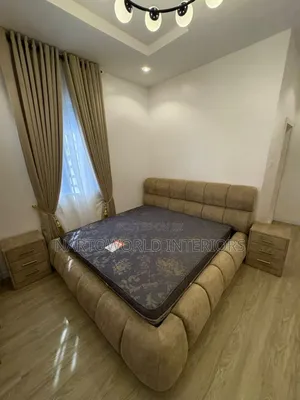 High Quality Luxury 6by6 Bubble Bedframe