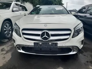 Mercedes-Benz GLA 250 2016 White