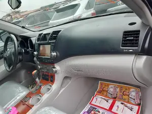 Toyota Highlander Limited 2010 Gray