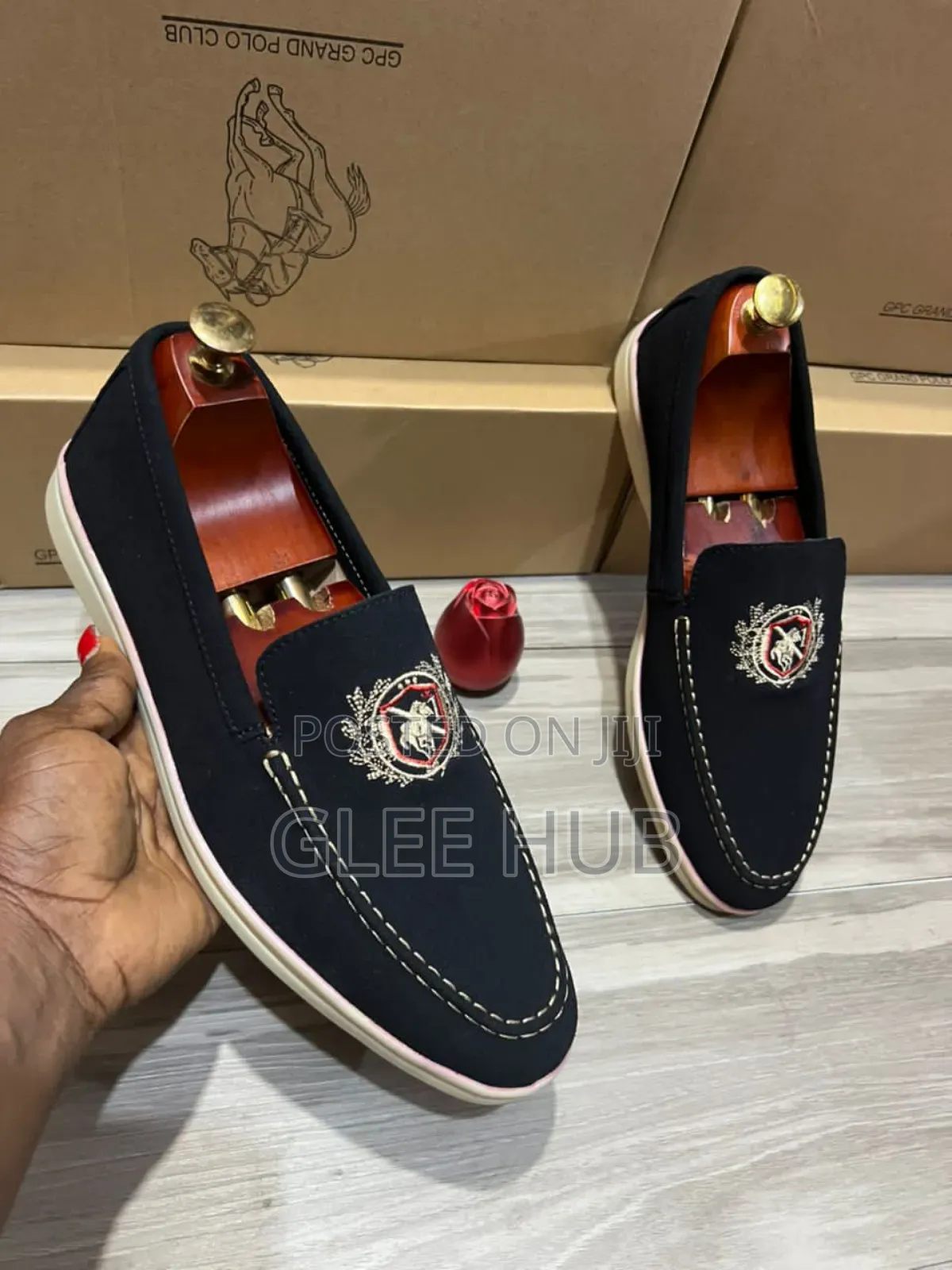 Dry Suede Flat Shoes