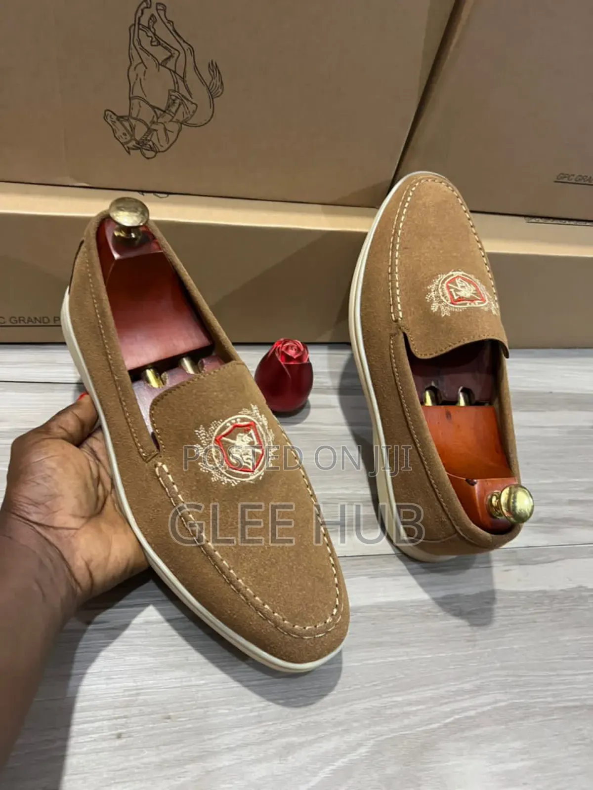 Dry Suede Flat Shoes
