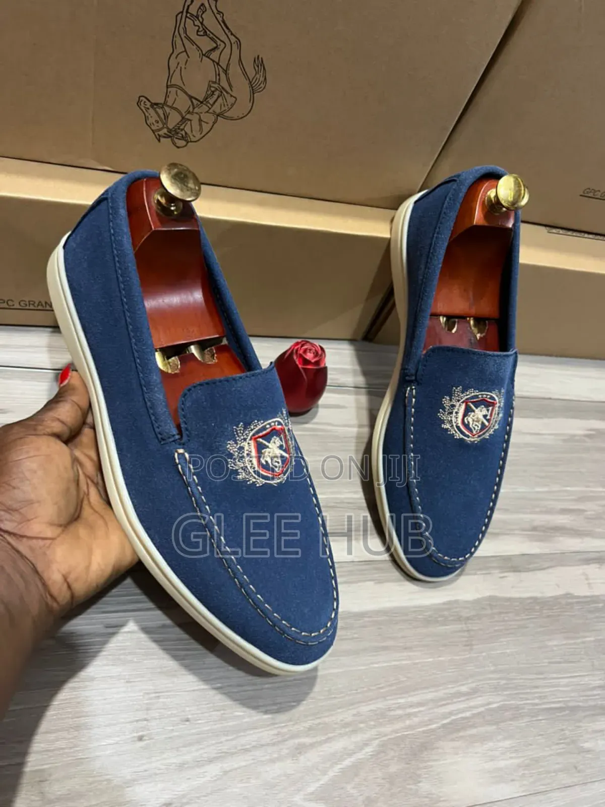 Dry Suede Flat Shoes