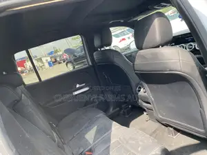 Mercedes-Benz GLB-Class GLB 250 4MATIC 2020 Silver