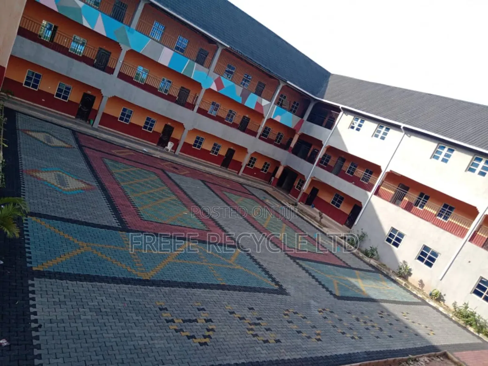 Boneshaped/Zigzag Paving Stone