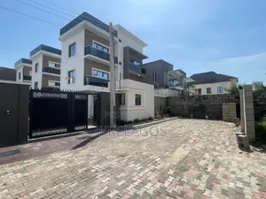 5bdrm Duplex in Agungi for sale