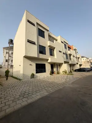 5bdrm Duplex in Jahi for sale