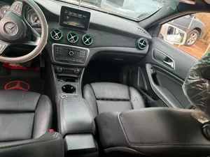 Mercedes-Benz GLA 250 2017 White