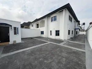 5bdrm Duplex in Ogombo for sale