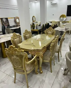 Luxurious Dinning Table and Chair