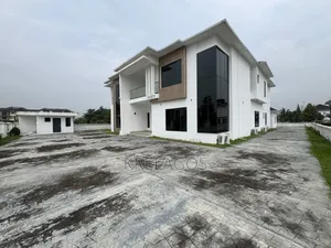 5bdrm House in Royal Garden Estate, Off Lekki-Epe Expressway for sale