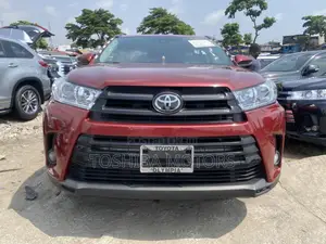 Toyota Highlander Limited Platinum 4x2 V6 (3.5L 6cyl 8A) 2018 Red