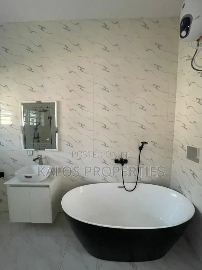 4bedroom Semi Detached Duplex for Sale.