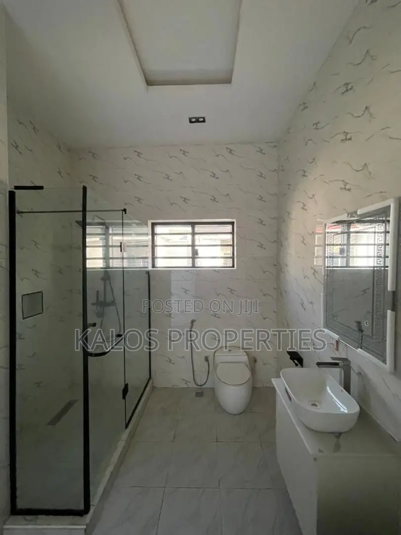 4bedroom Semi Detached Duplex for Sale.
