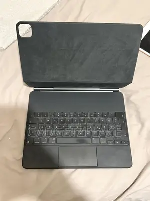 Apple Magic Keyboard iPad Pro 12.9 4th and 5th Gen