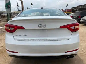 Hyundai Sonata ECO Sedan FWD (1.6L 4cyl 7A) 2017 White