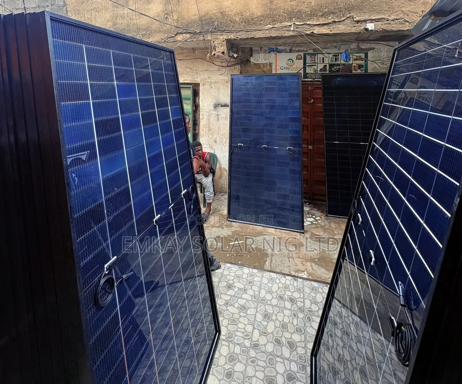 650w Canadian All Black Mono Bifacial Panel