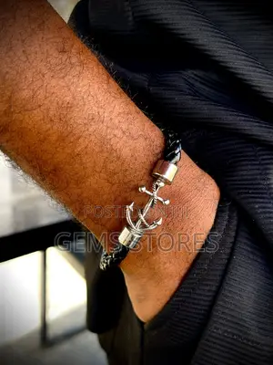 Stylish Men's Anchor Bracelet - Nautical Trendy