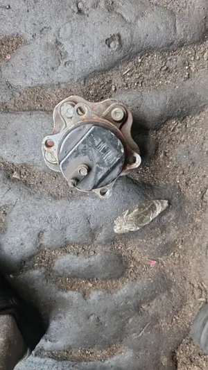 Hub Nissan Juke 2014-2019