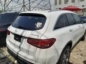 Mercedes-Benz GLC-Class 2017 White