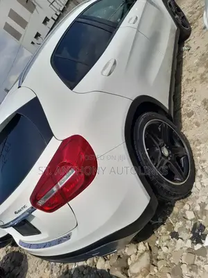 Mercedes-Benz GLA 250 2015 White