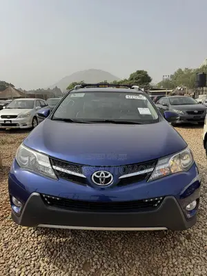 Toyota RAV4 Limited AWD (2.5L 4cyl 6A) 2016 Blue