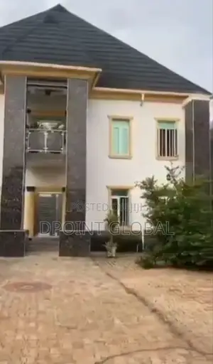 Furnished 6bdrm Duplex in In Estate, Alimosho for sale