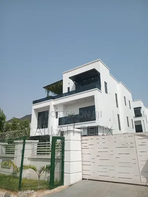 5bdrm Duplex in Kado for sale