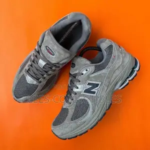 Top Quality New Balance 2002r Grey Sneakers