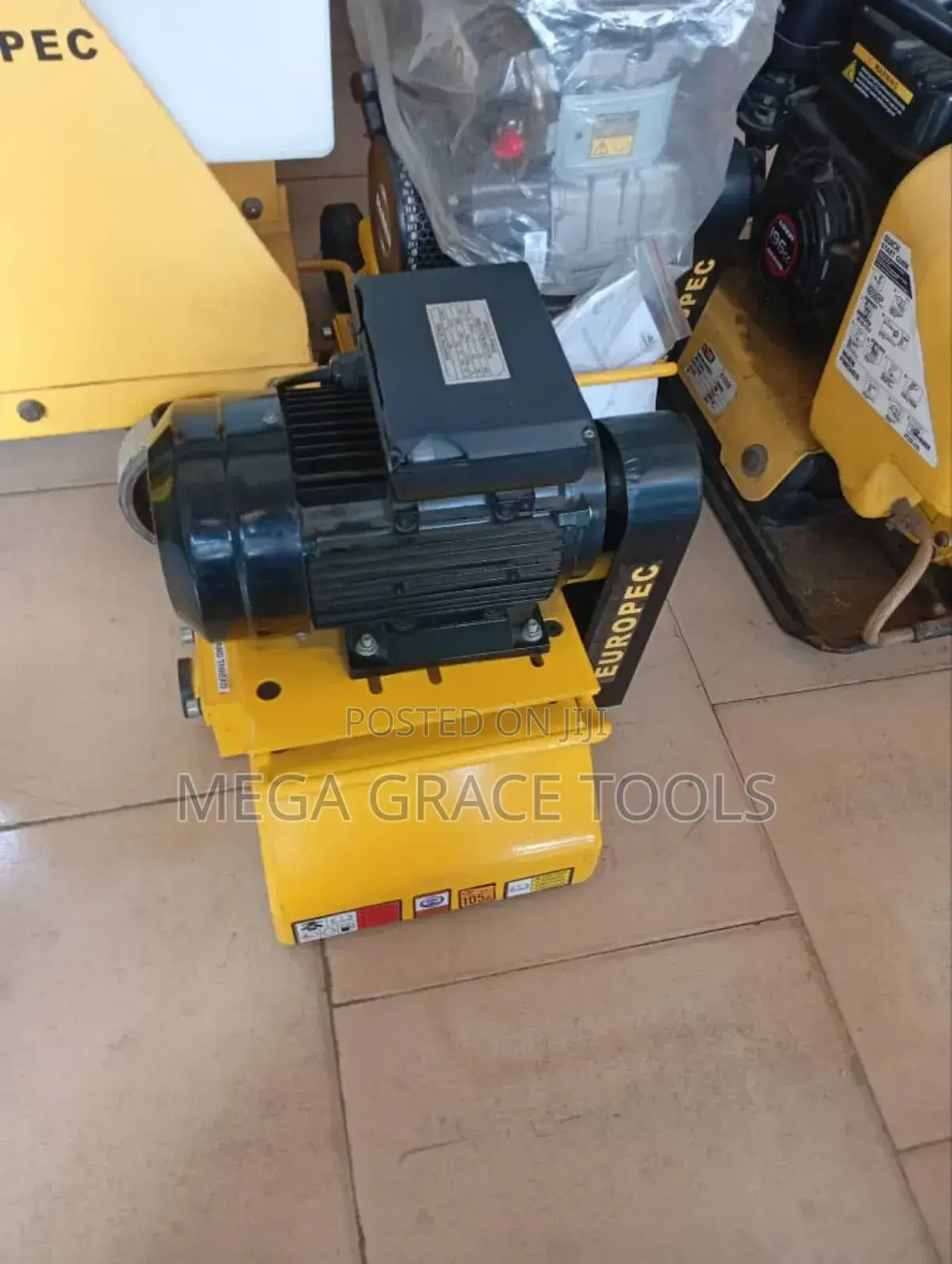 Scarifying Machine