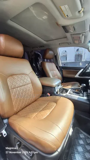 Toyota Land Cruiser 5.7 V8 VXR 2019 Black