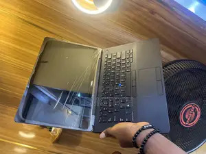 Laptop Dell Latitude 14 E7470 8GB Intel Core I5 SSD 256GB