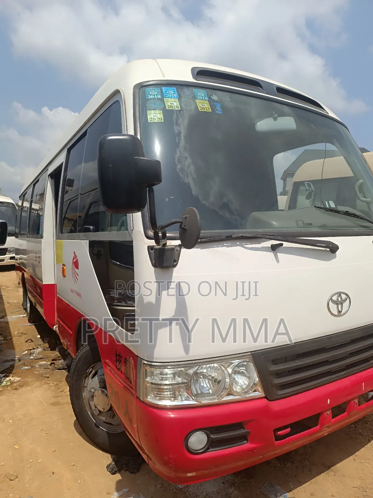 Toyota Coaster 2016 Red