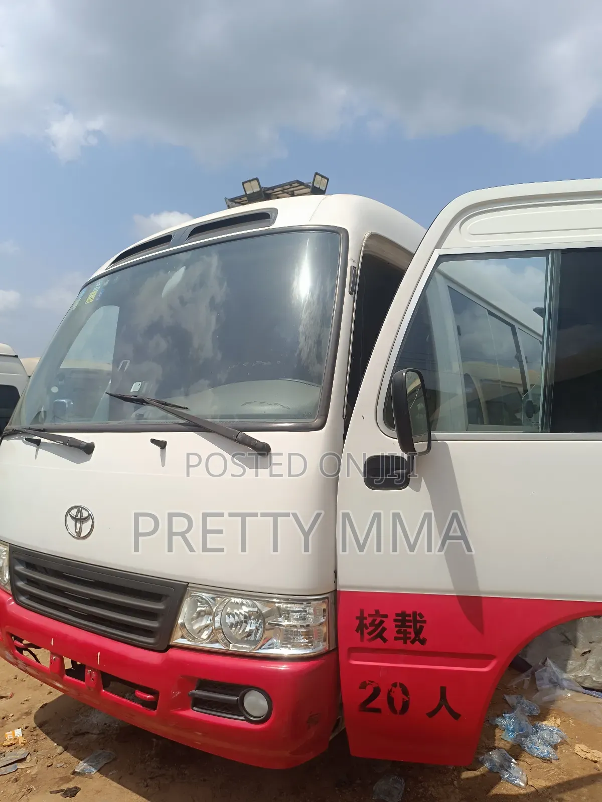 Toyota Coaster 2016 Red