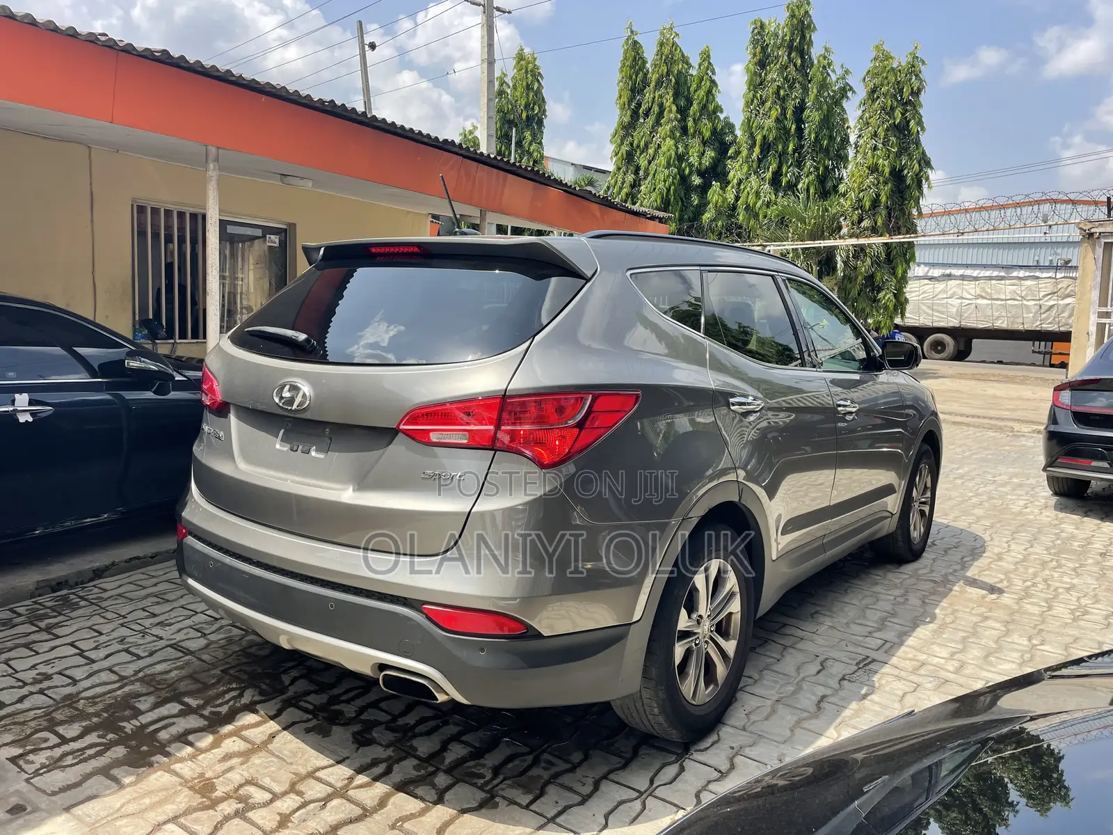 Hyundai Santa Fe 2013 Gray