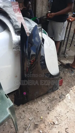 Is 250 2010 Fender Right Side