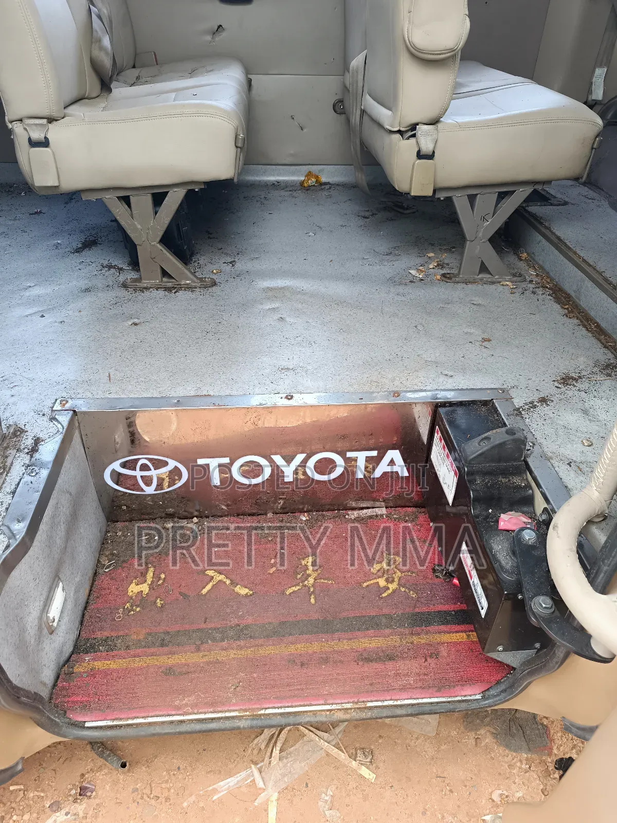 Toyota Coaster 2017 Gold