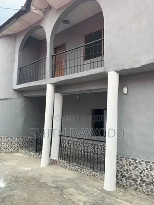 3 Bedrooms Flat in Quiet Location
