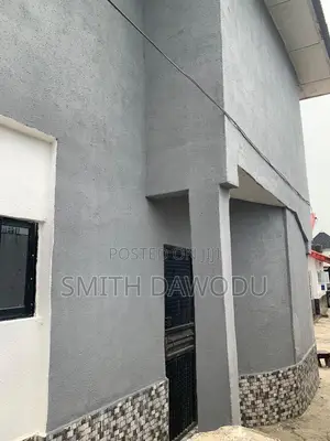 3 Bedrooms Flat in Quiet Location