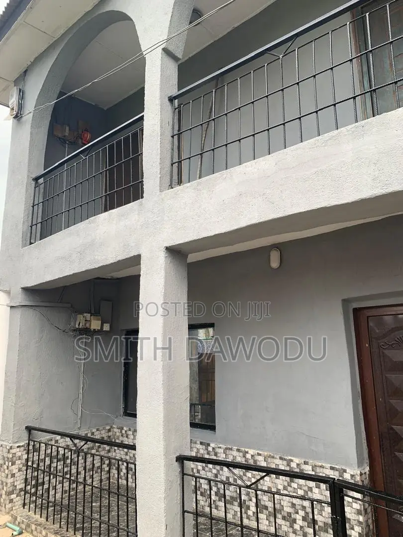 3 Bedrooms Flat in Quiet Location