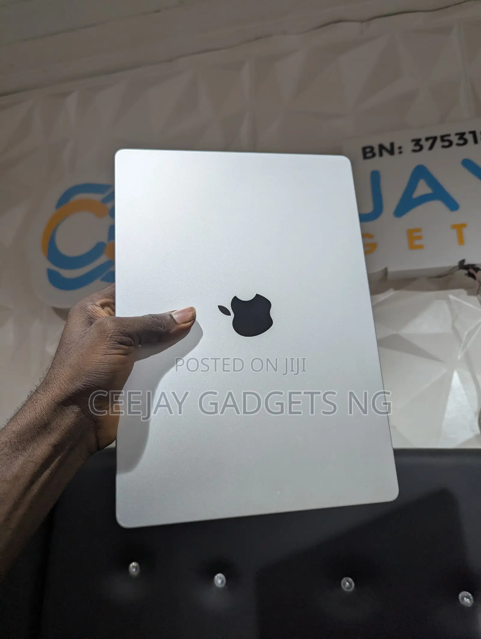 Laptop Apple MacBook Pro 2021 M1 32GB Apple M1 Pro SSD 512GB