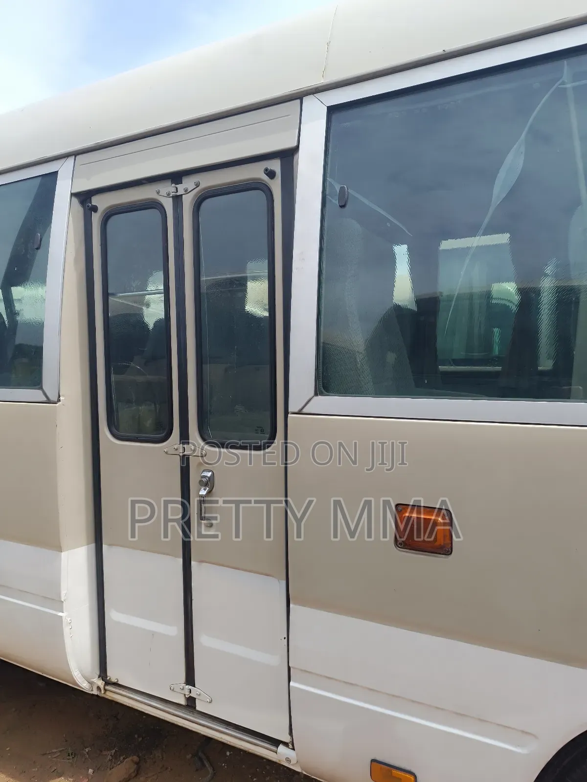 Toyota Coaster 2016 Beige