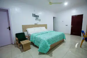 Shortlet at Aghi Serviced Apartments Agbowo Ui (Executive Suite)
