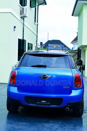 Mini Cooper 2013 Blue