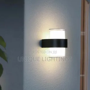 Outdoor Wall Light