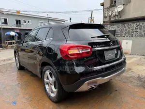 Mercedes-Benz GLA 250 2019 Black