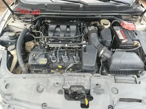 Ford Taurus SEL  2013 Silver