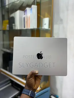 Laptop Apple MacBook Pro 2021 M1 32GB Apple M1 Pro SSD 1T