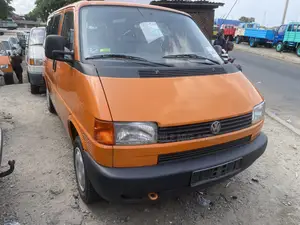 Volkswagen Transporter 2002 Orange