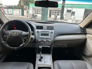 Toyota Camry LE 4dr Sedan (2.4L 4cyl 5A) 2009 Black
